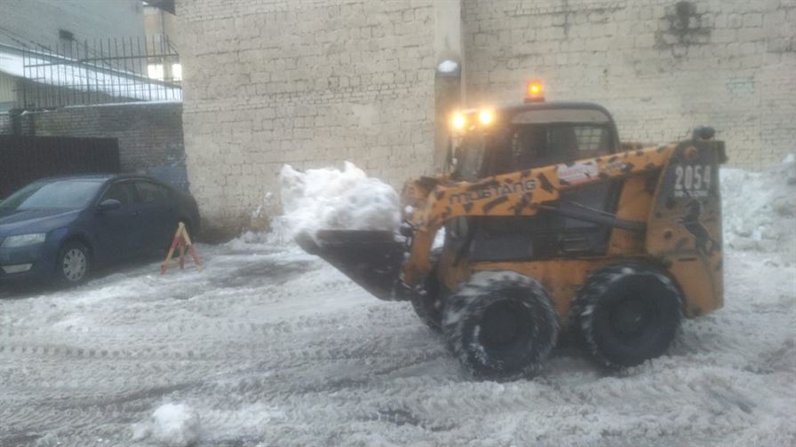 Погрузка и вывоз снега по адресу ул. Тамбовская д. 35 