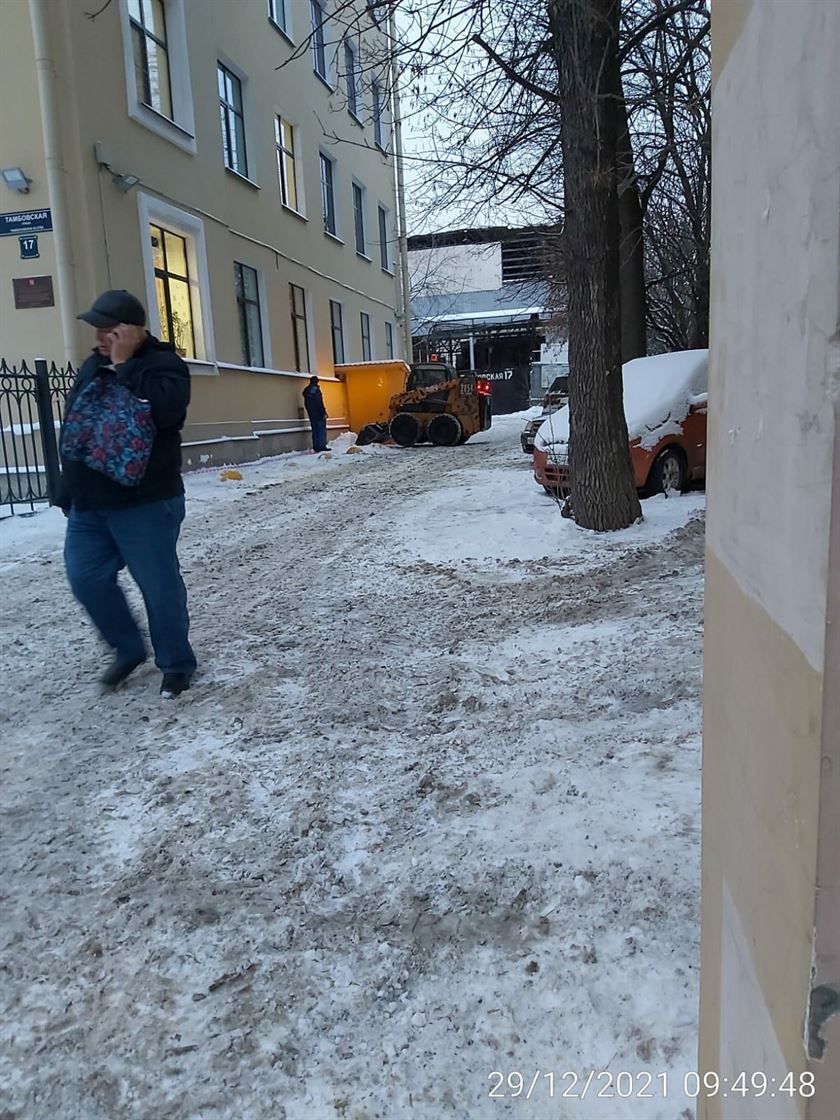 Погрузка и вывоз снега по адресу ул. Тамбовская д. 17