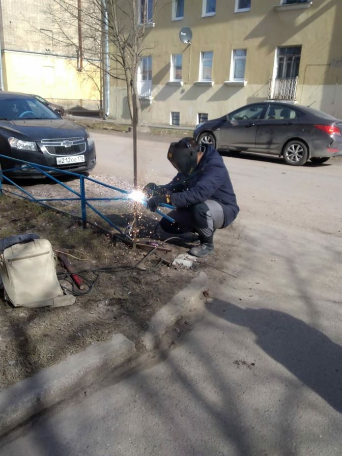 Ремонт газонного ограждения по адресу ул. Дубровская д. 3