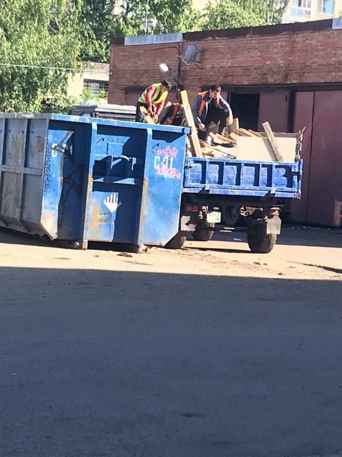 Погрузка и вывоз крупногабаритного мусора 