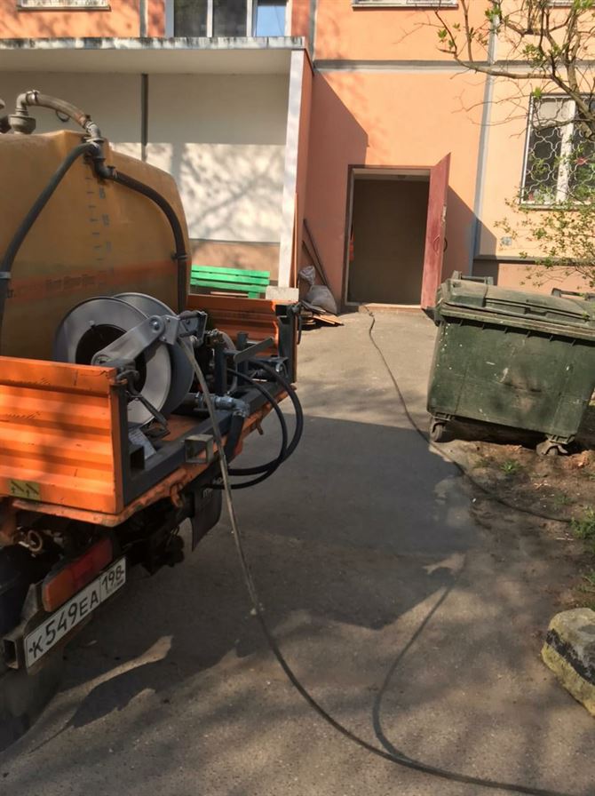 Мытье мусороприемных камер по адресу ул. Белградская д. 16