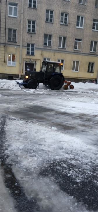 Механизированная уборка территории по адресу ул. Андреевская д. 3