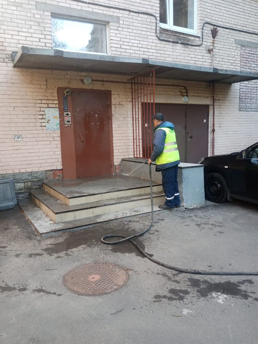 Мытье фасада по адресу ул. Бухарестская д. 23 к. 1