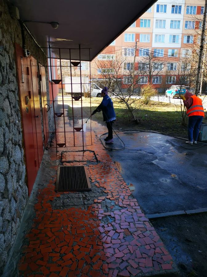 Мытье фасада по адресу ул. Турку д. 2 к. 1