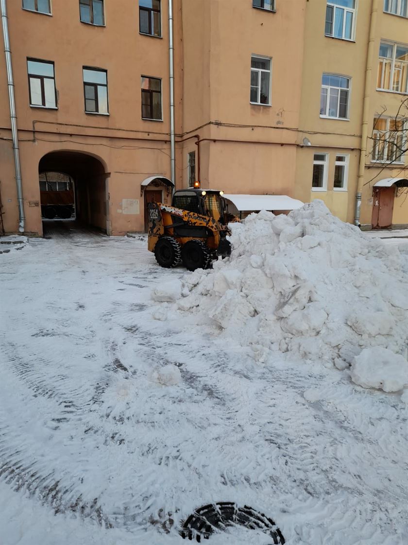 Погрузка и вывоз снега по адресу ул. Боровая д. 76