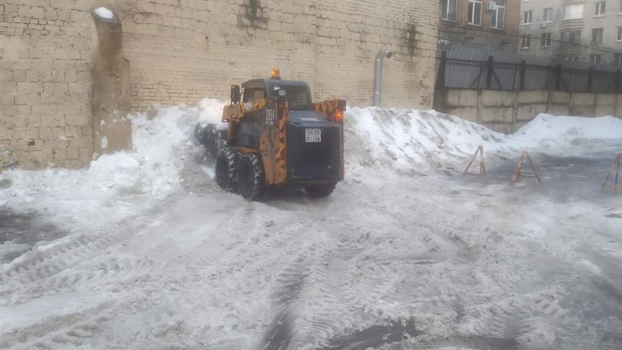 Погрузка и вывоз снега по адресу ул. Тамбовская д. 35 