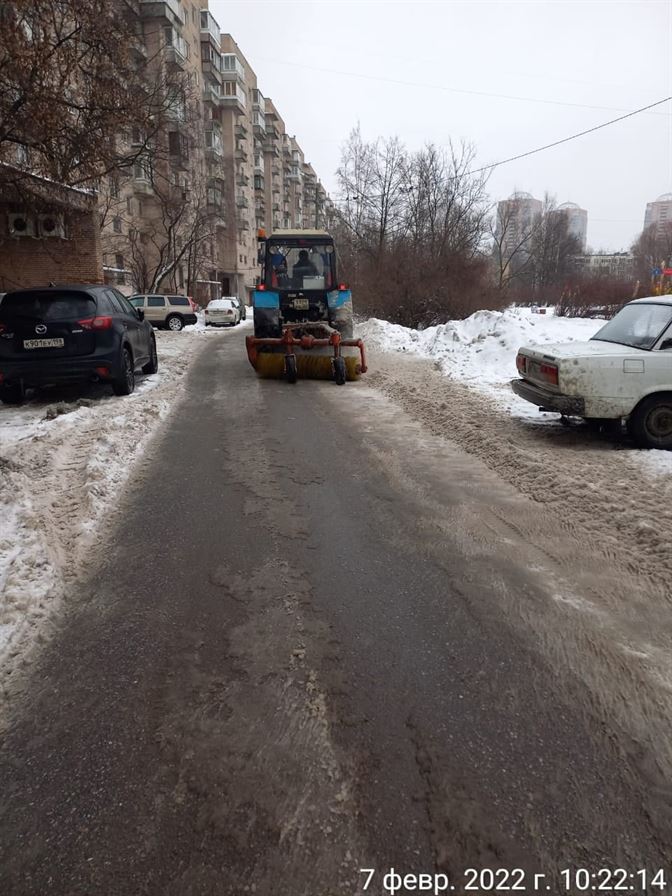 Механизированная уборка территории по адресу ул. Бухарестская д. 23 к. 1