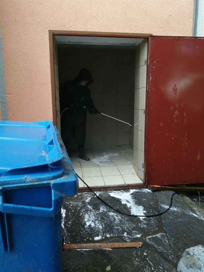 Мытье мусороприемных камер по адресу ул. Белградская д. 16 